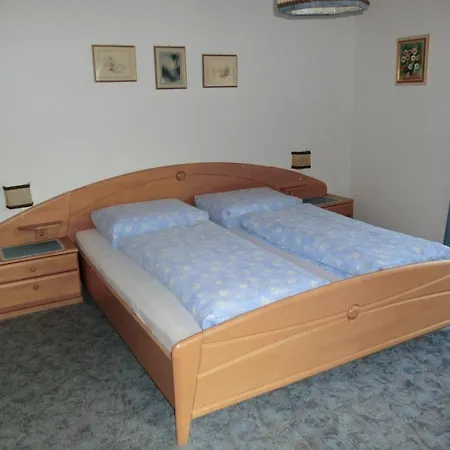 Haus Pranger سنيتز