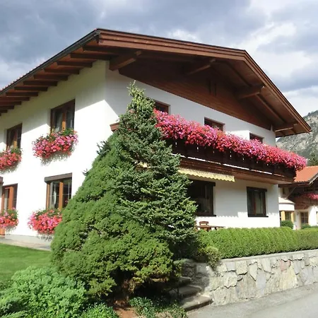 Haus Pranger Апартаменты